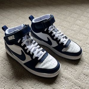 Nike Court Borough Mid White/Navy Grade School Boys' Big Kids Sneakers 5.5